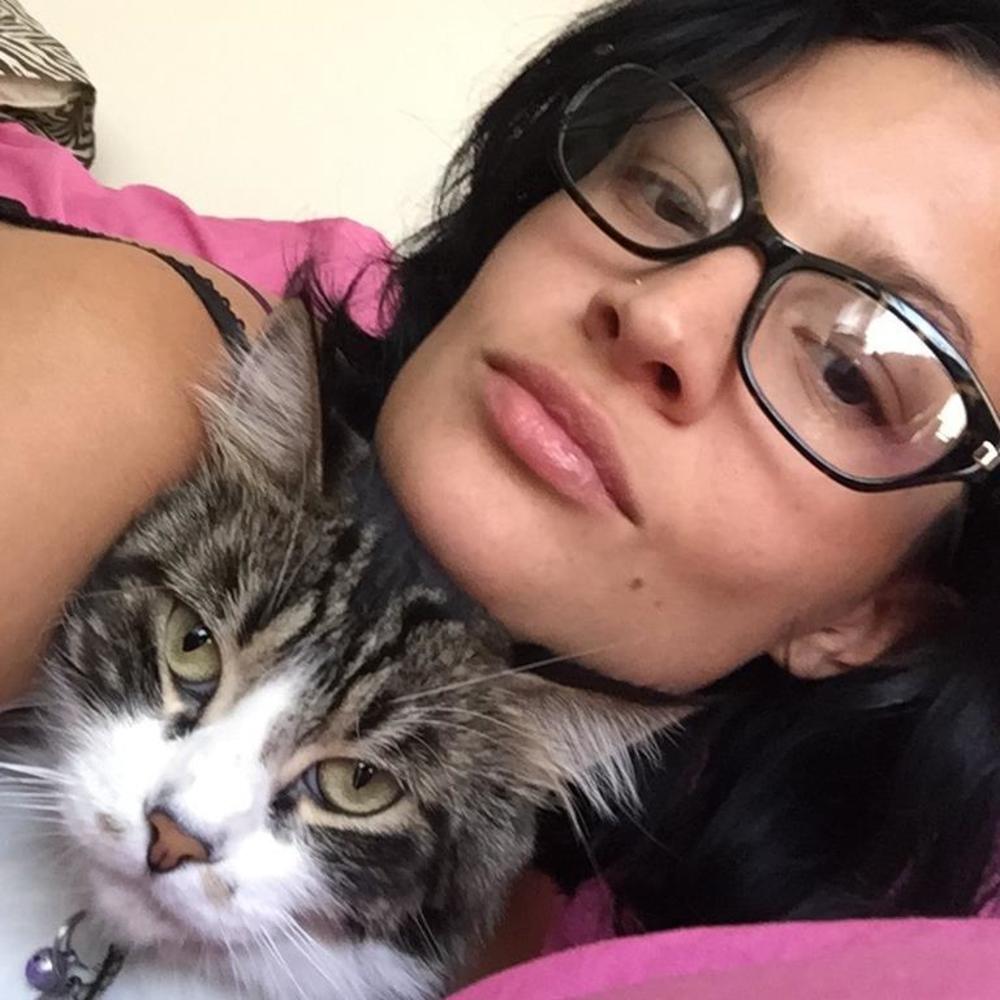Meet your Posher, Marissa